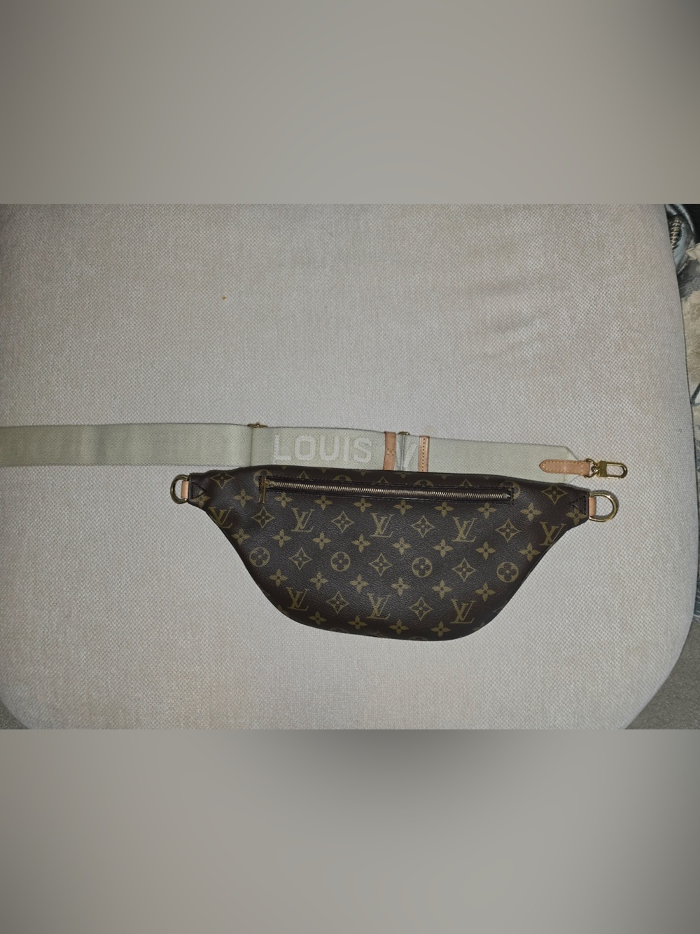 Louis Vuitton High Rise Bumbag - Picture 15 of 16